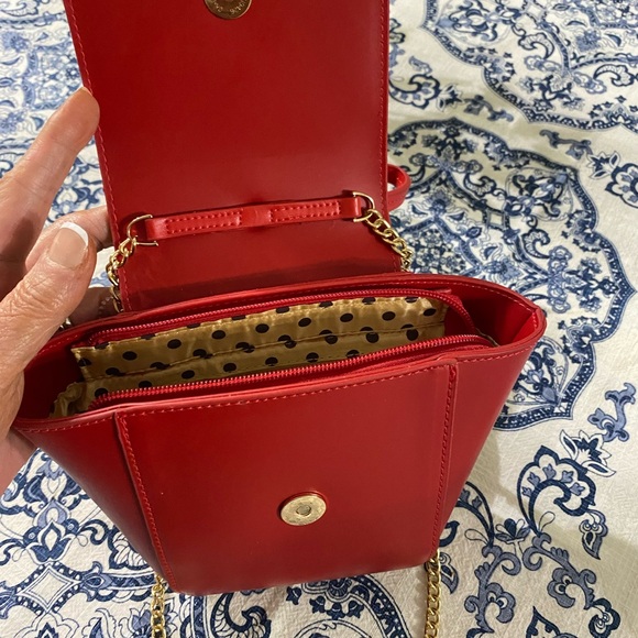 Melie Bianco's vegan leather Adele bag - Crossbody or wristlet - Red - NWOT - Picture 4 of 14